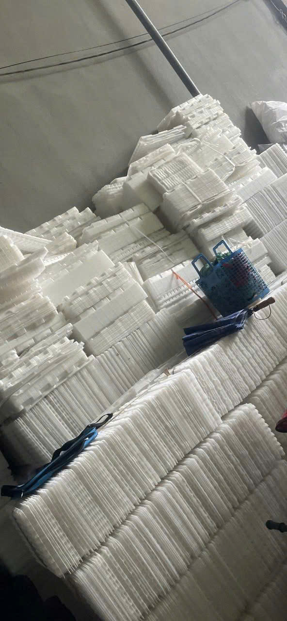 Vĩ nhựa kê hàng thu mua Bình Dương Biên Hòa